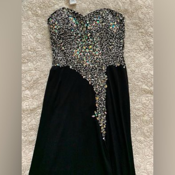 Ruby Fox Prom Dress - Picture 3 of 5